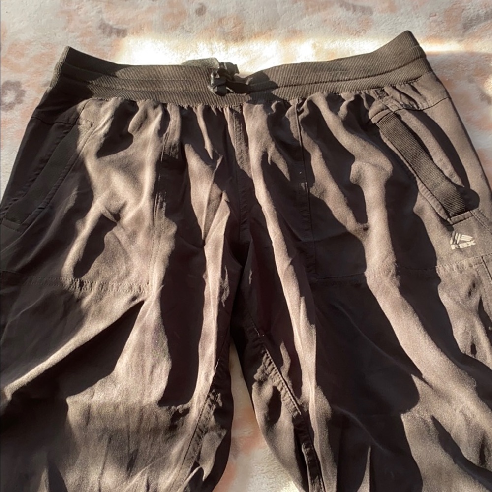 Sport capris